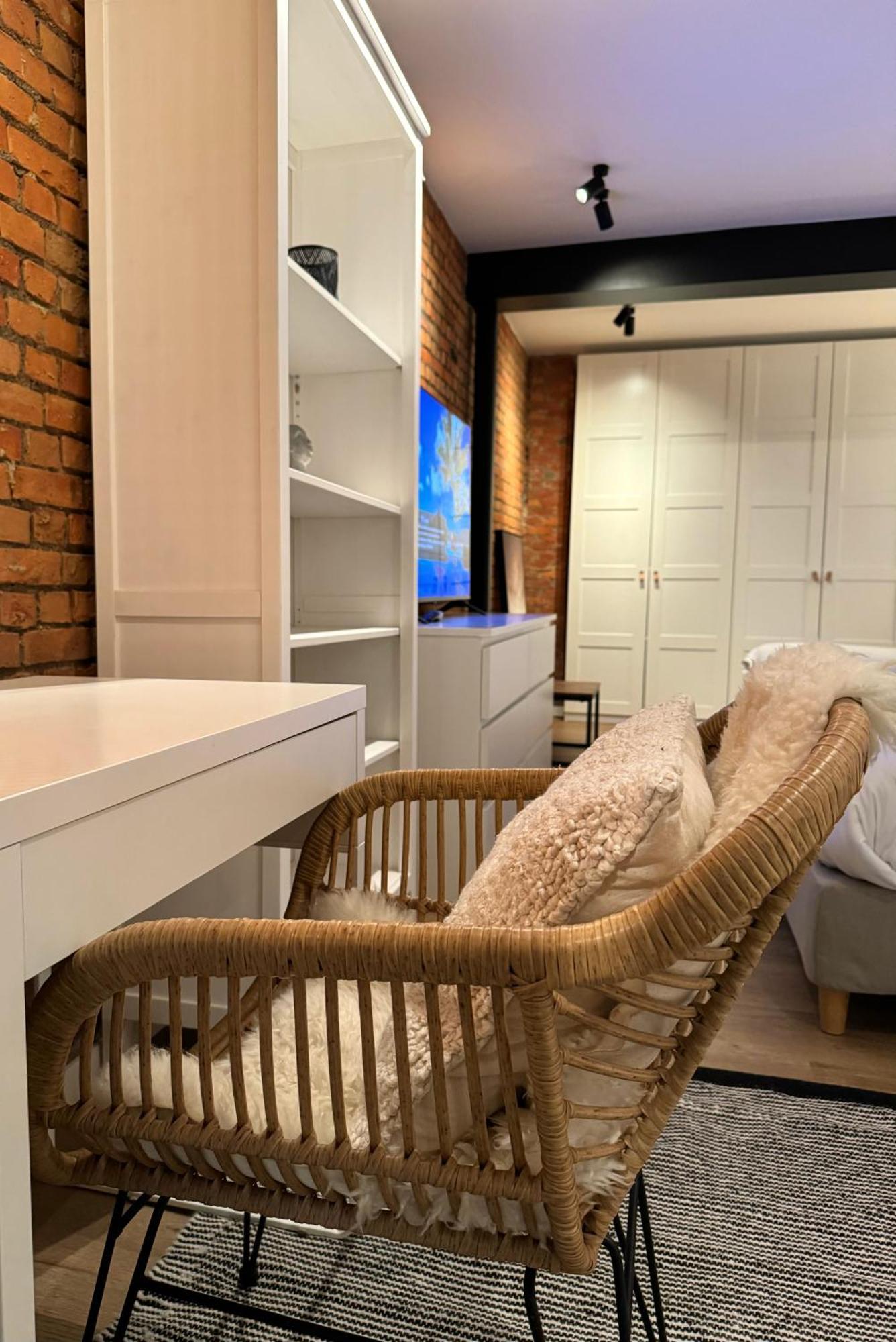 Luxury Apartment With Cosy Garden! Γάνδη Εξωτερικό φωτογραφία
