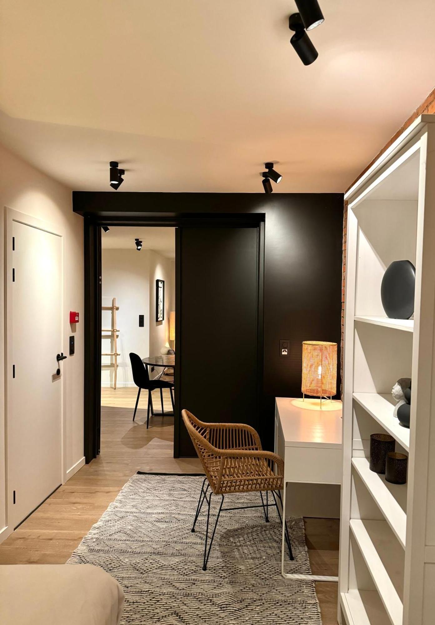 Luxury Apartment With Cosy Garden! Γάνδη Εξωτερικό φωτογραφία