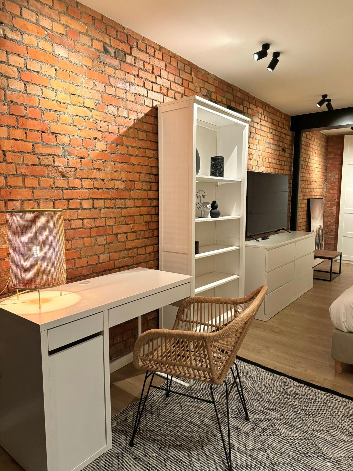 Luxury Apartment With Cosy Garden! Γάνδη Εξωτερικό φωτογραφία