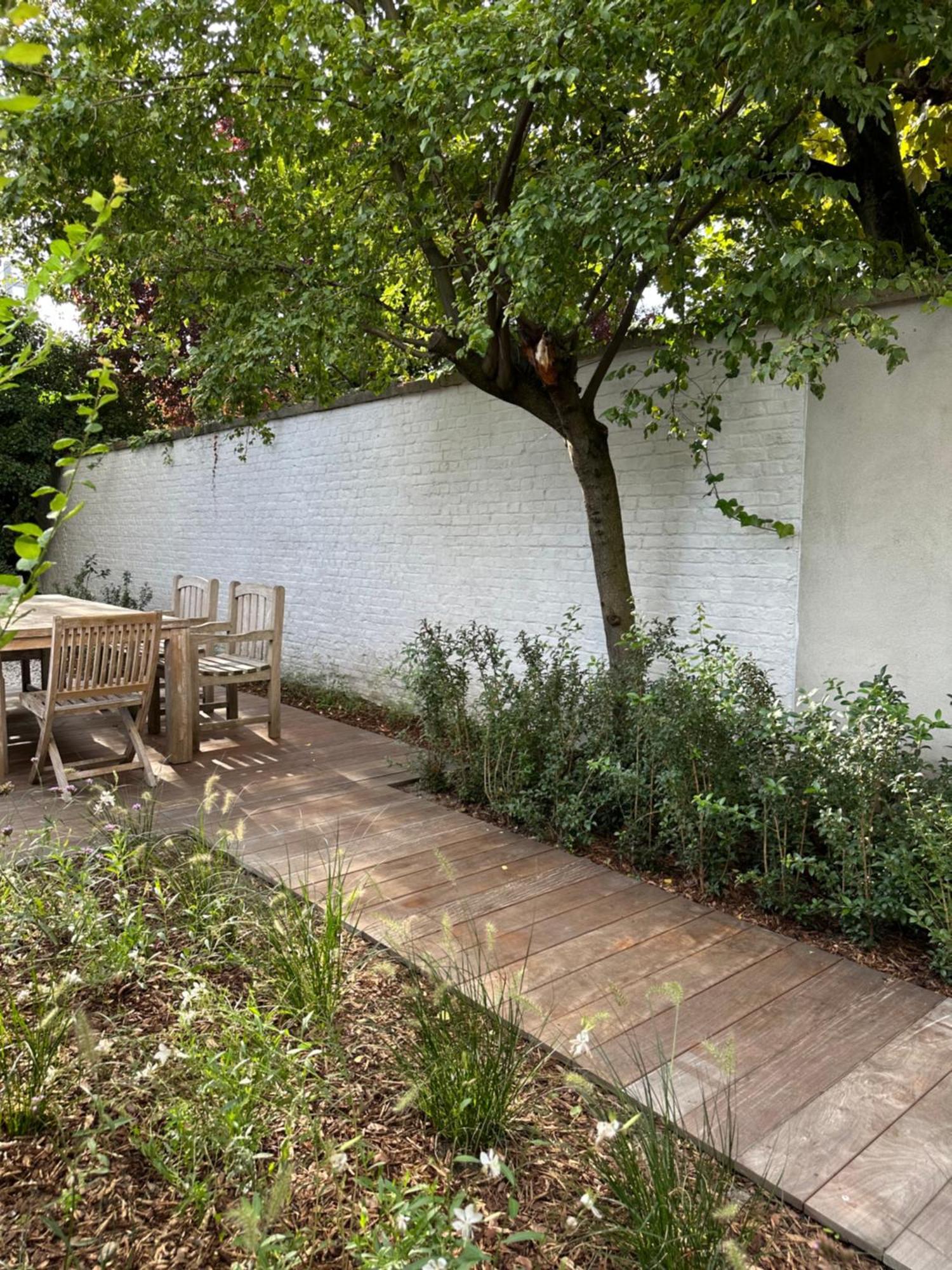 Luxury Apartment With Cosy Garden! Γάνδη Εξωτερικό φωτογραφία